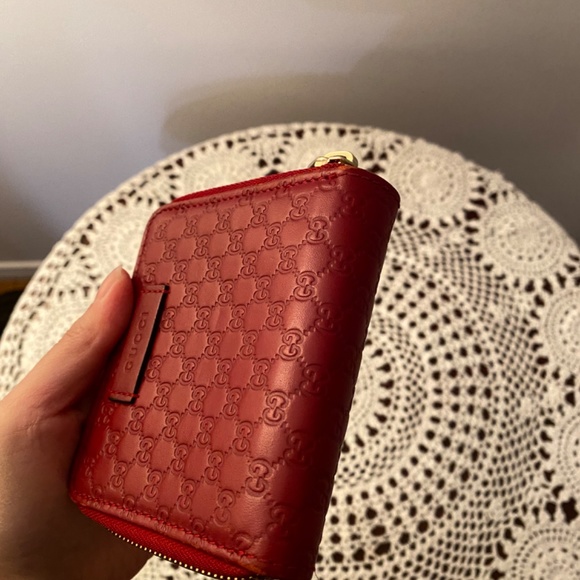 ✨Authentic Gucci Red Wallet✨ - Picture 4 of 10
